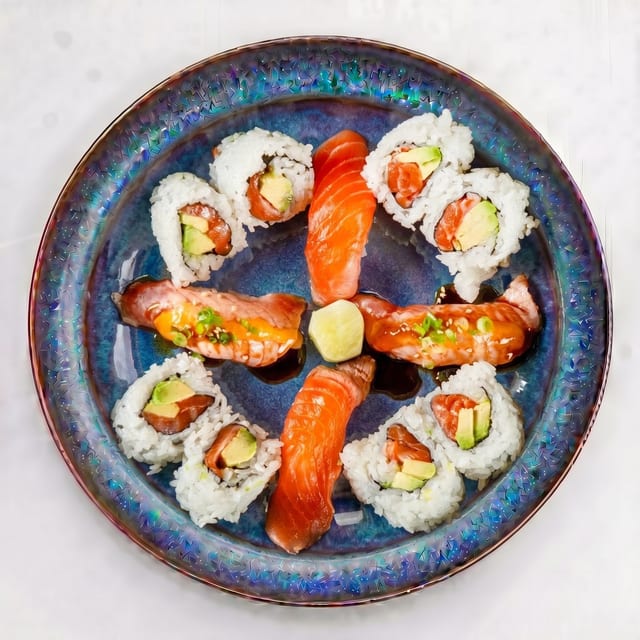 Salmon Lover Combo.